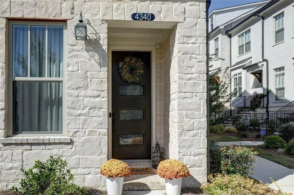 4340 Parkside Place, Sandy Springs, Georgia 30342, 3 Bedrooms Bedrooms, ,3 BathroomsBathrooms,Residential,Sold,4340 Parkside Place,6948247