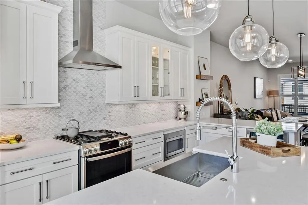 4340 Parkside Place, Sandy Springs, Georgia 30342, 3 Bedrooms Bedrooms, ,3 BathroomsBathrooms,Residential,Sold,4340 Parkside Place,6948247