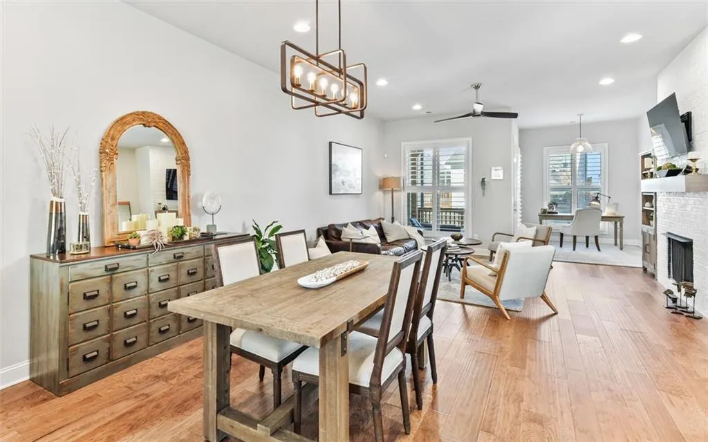 4340 Parkside Place, Sandy Springs, Georgia 30342, 3 Bedrooms Bedrooms, ,3 BathroomsBathrooms,Residential,Sold,4340 Parkside Place,6948247