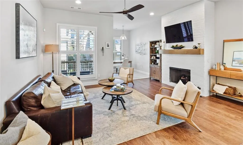 4340 Parkside Place, Sandy Springs, Georgia 30342, 3 Bedrooms Bedrooms, ,3 BathroomsBathrooms,Residential,Sold,4340 Parkside Place,6948247