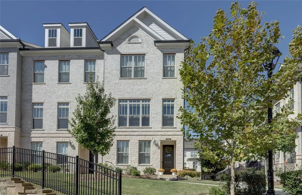 4340 Parkside Place, Sandy Springs, Georgia 30342, 3 Bedrooms Bedrooms, ,3 BathroomsBathrooms,Residential,Sold,4340 Parkside Place,6948247