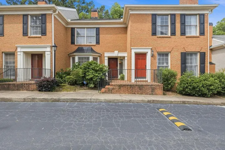65 Mount Vernon Circle, Atlanta, Georgia 30338