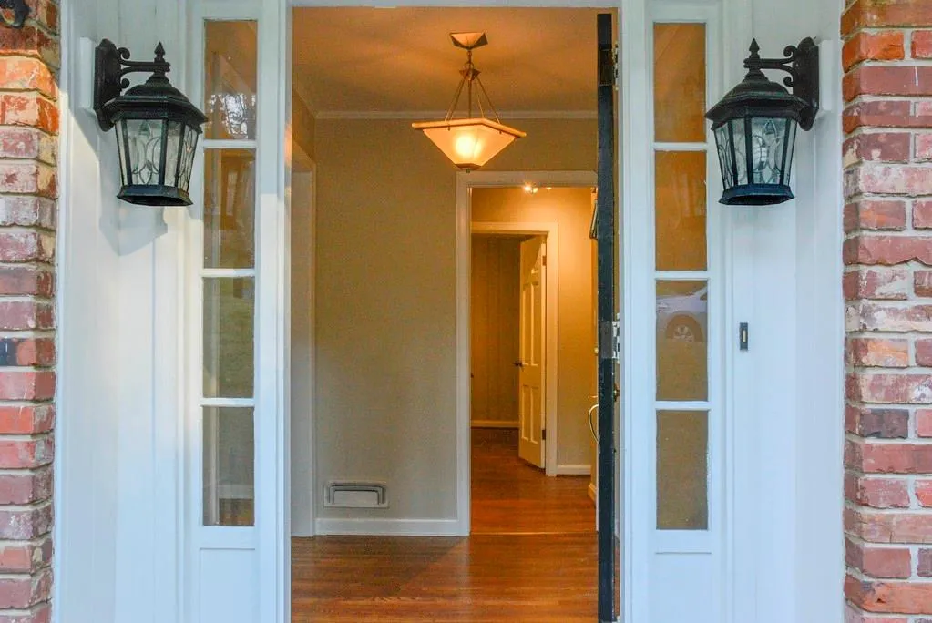 1963 Lebanon Drive Ne, Atlanta, Georgia 30324, 4 Bedrooms Bedrooms, ,3 BathroomsBathrooms,Residential,Sold,1963 Lebanon Drive Ne,5981805