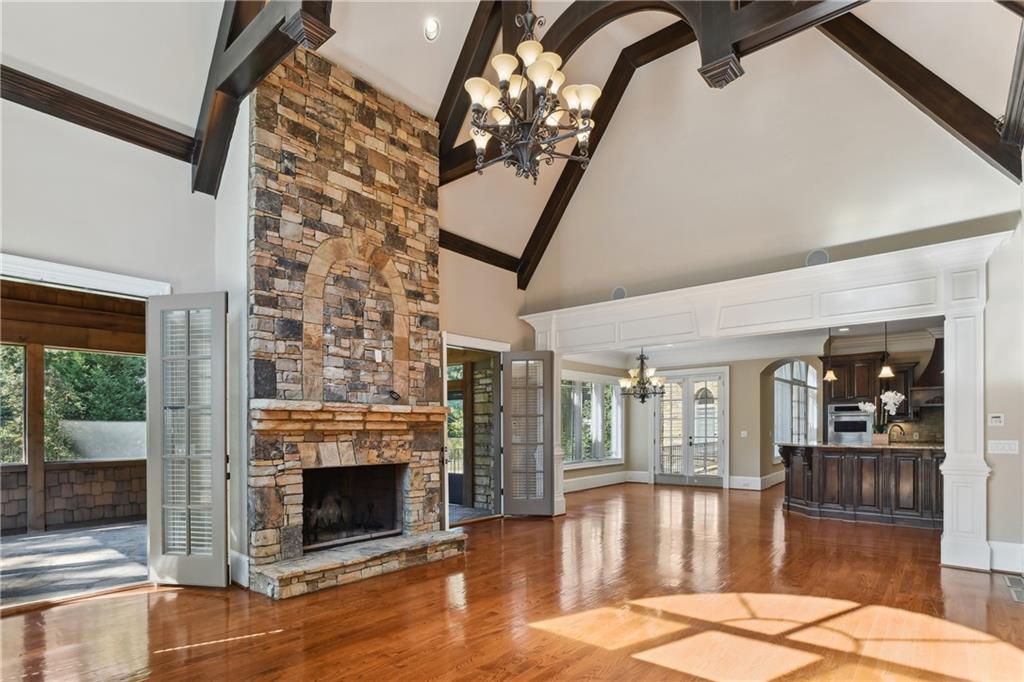 330 Heards Ferry Road, Sandy Springs, Georgia 30328, 8 Bedrooms Bedrooms, ,8 BathroomsBathrooms,Residential,Sold,330 Heards Ferry Road,7294870