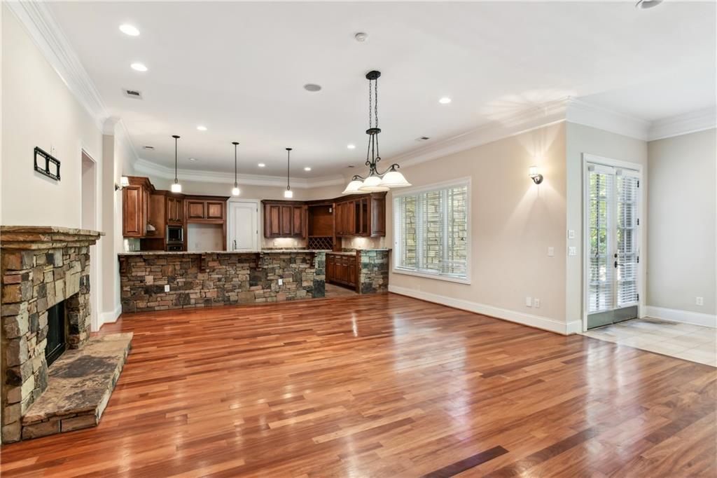 330 Heards Ferry Road, Sandy Springs, Georgia 30328, 8 Bedrooms Bedrooms, ,8 BathroomsBathrooms,Residential,Sold,330 Heards Ferry Road,7294870