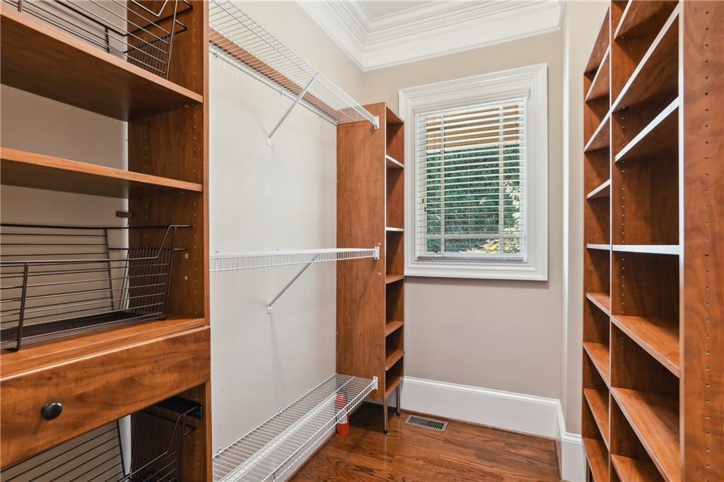 330 Heards Ferry Road, Sandy Springs, Georgia 30328, 8 Bedrooms Bedrooms, ,8 BathroomsBathrooms,Residential,Sold,330 Heards Ferry Road,7294870