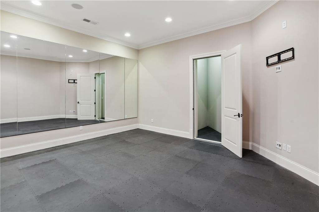 330 Heards Ferry Road, Sandy Springs, Georgia 30328, 8 Bedrooms Bedrooms, ,8 BathroomsBathrooms,Residential,Sold,330 Heards Ferry Road,7294870