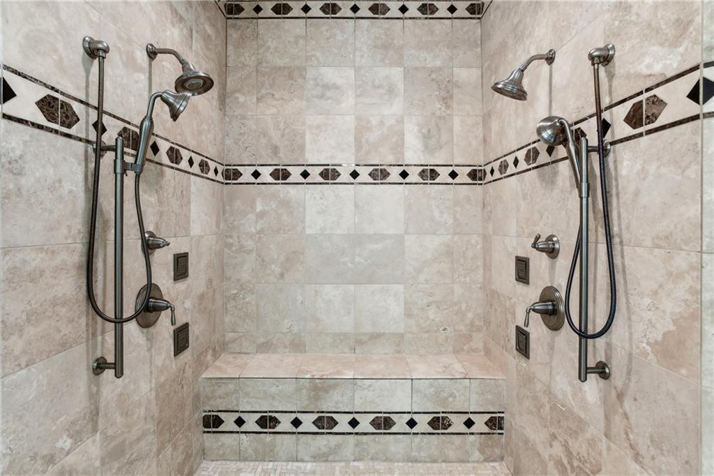 330 Heards Ferry Road, Sandy Springs, Georgia 30328, 8 Bedrooms Bedrooms, ,8 BathroomsBathrooms,Residential,Sold,330 Heards Ferry Road,7294870