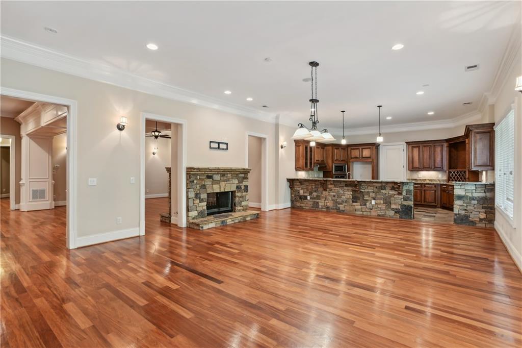 330 Heards Ferry Road, Sandy Springs, Georgia 30328, 8 Bedrooms Bedrooms, ,8 BathroomsBathrooms,Residential,Sold,330 Heards Ferry Road,7294870