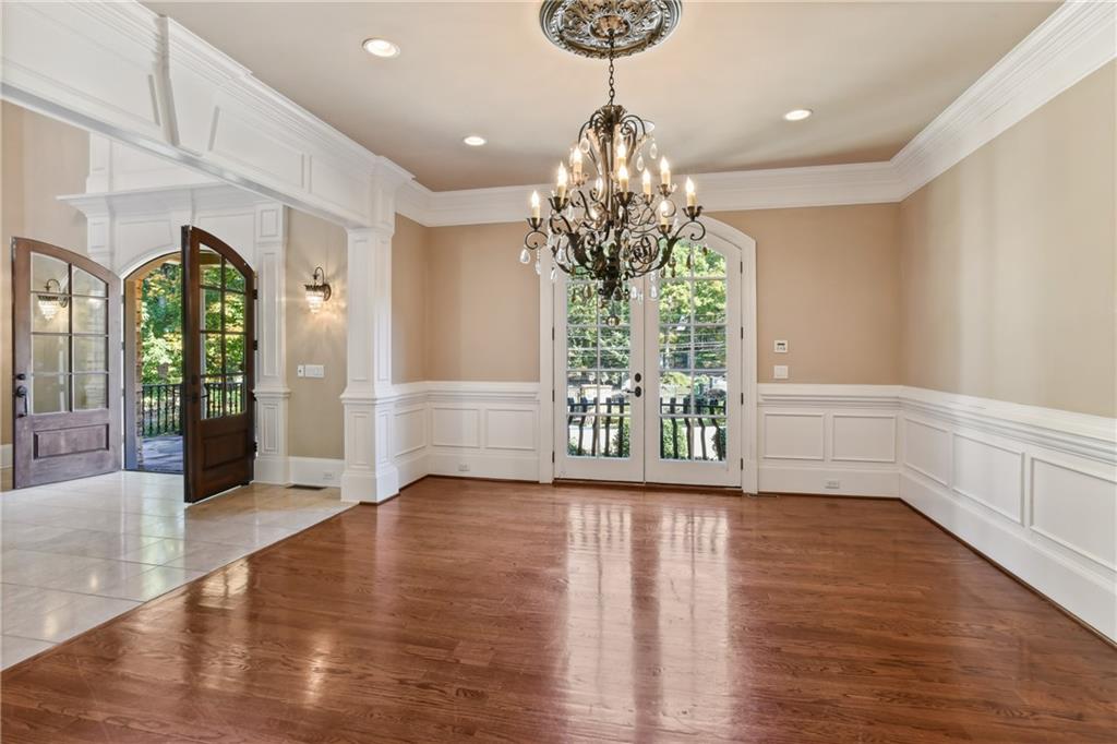 330 Heards Ferry Road, Sandy Springs, Georgia 30328, 8 Bedrooms Bedrooms, ,8 BathroomsBathrooms,Residential,Sold,330 Heards Ferry Road,7294870