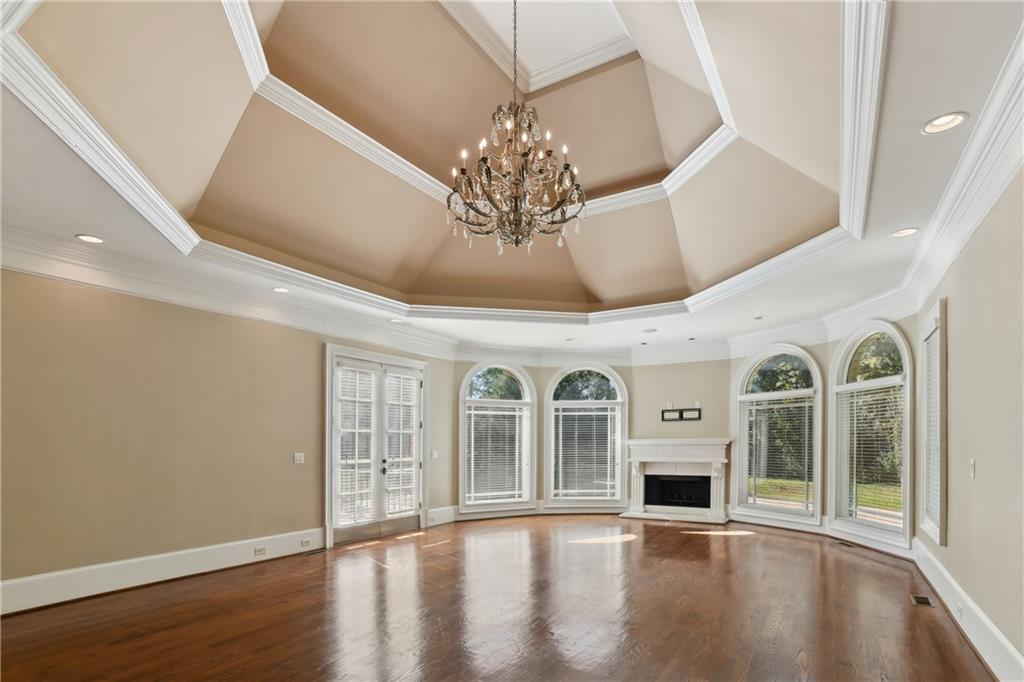 330 Heards Ferry Road, Sandy Springs, Georgia 30328, 8 Bedrooms Bedrooms, ,8 BathroomsBathrooms,Residential,Sold,330 Heards Ferry Road,7294870