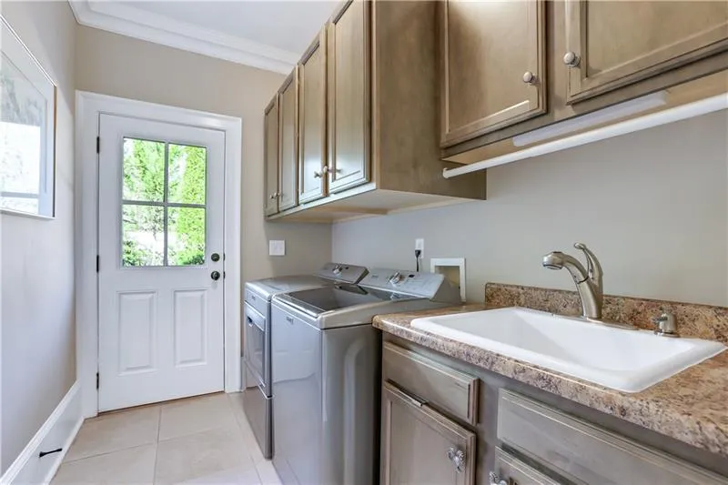 3100 Rhodenhaven Drive Nw, Atlanta, Georgia 30327, 6 Bedrooms Bedrooms, ,5 BathroomsBathrooms,Residential,For Sale,3100 Rhodenhaven Drive Nw,7681535