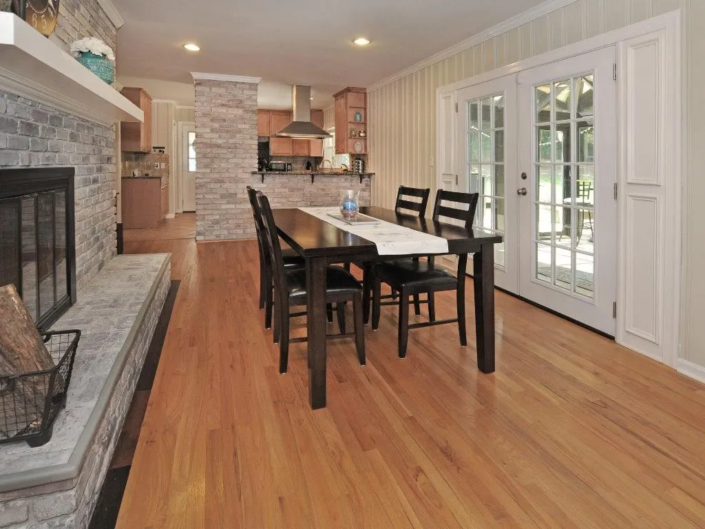 6890 Brandon Mill Road, Sandy Springs, Georgia 30328, 3 Bedrooms Bedrooms, ,2 BathroomsBathrooms,Residential,Sold,6890 Brandon Mill Road,5913055