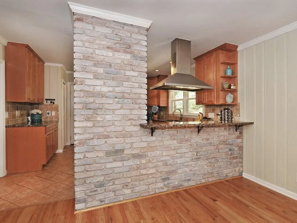 6890 Brandon Mill Road, Sandy Springs, Georgia 30328, 3 Bedrooms Bedrooms, ,2 BathroomsBathrooms,Residential,Sold,6890 Brandon Mill Road,5913055