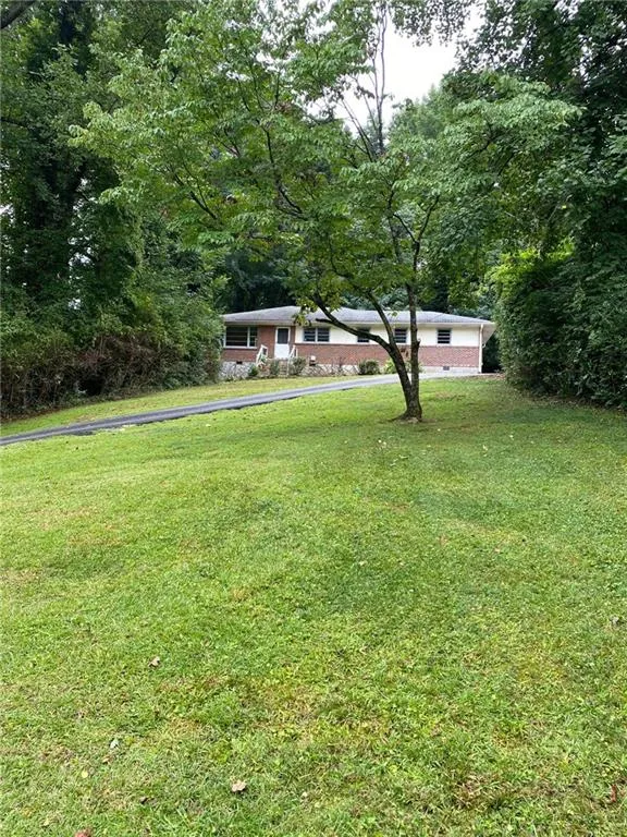 6059 Harleston Road, Sandy Springs, Georgia 30328, 3 Bedrooms Bedrooms, ,1 BathroomBathrooms,Residential,Sold,6059 Harleston Road,6951611