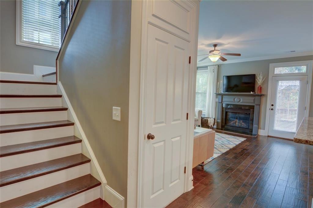 7680 GLISTEN Avenue, Atlanta, Georgia 30328, 4 Bedrooms Bedrooms, ,3 BathroomsBathrooms,Residential,Sold,7680 GLISTEN Avenue,7319328