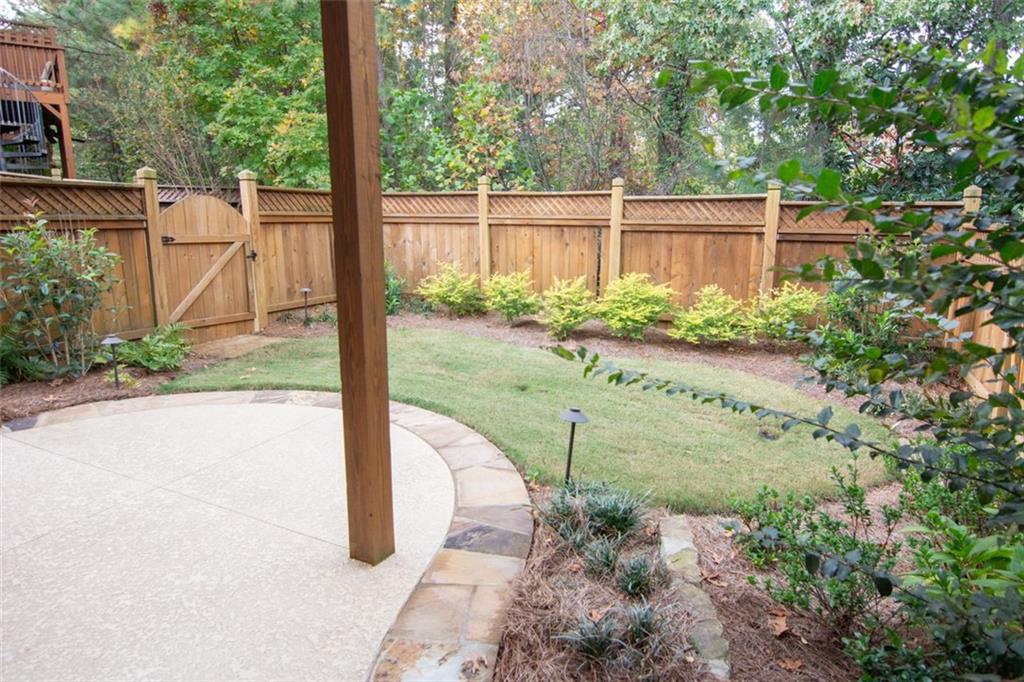 7680 GLISTEN Avenue, Atlanta, Georgia 30328, 4 Bedrooms Bedrooms, ,3 BathroomsBathrooms,Residential,Sold,7680 GLISTEN Avenue,7319328