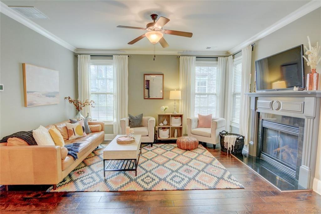 7680 GLISTEN Avenue, Atlanta, Georgia 30328, 4 Bedrooms Bedrooms, ,3 BathroomsBathrooms,Residential,Sold,7680 GLISTEN Avenue,7319328