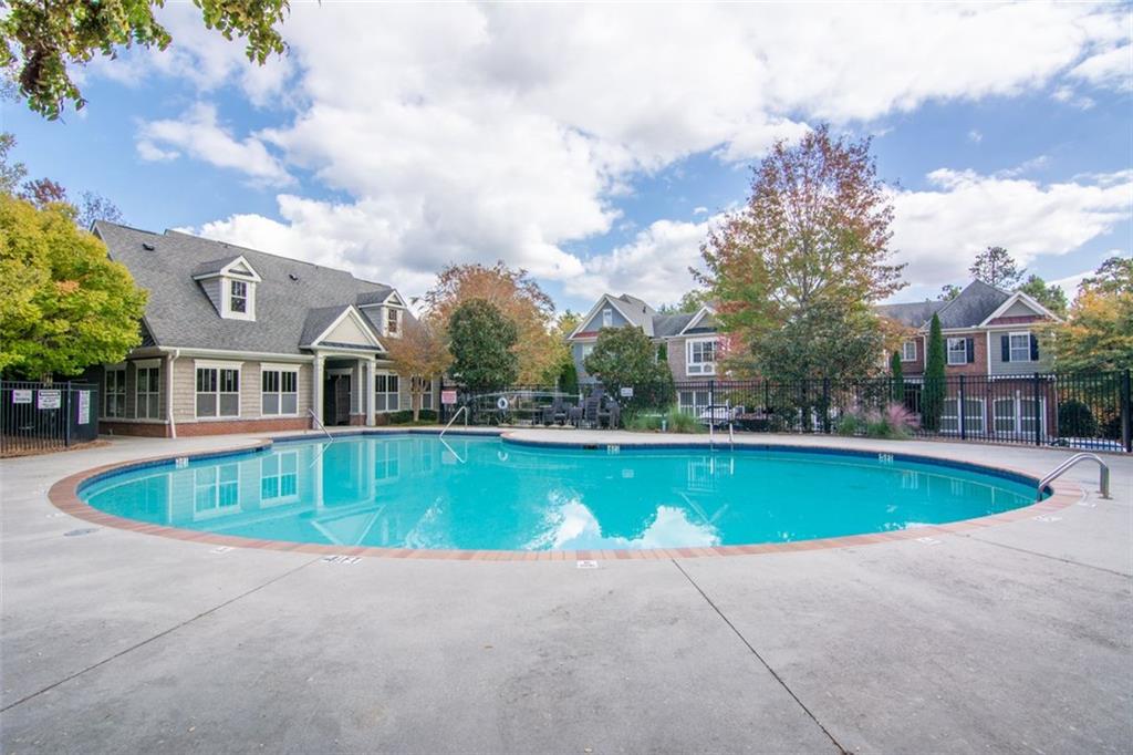 7680 GLISTEN Avenue, Atlanta, Georgia 30328, 4 Bedrooms Bedrooms, ,3 BathroomsBathrooms,Residential,Sold,7680 GLISTEN Avenue,7319328
