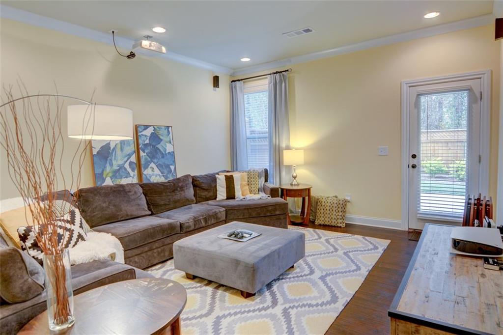 7680 GLISTEN Avenue, Atlanta, Georgia 30328, 4 Bedrooms Bedrooms, ,3 BathroomsBathrooms,Residential,Sold,7680 GLISTEN Avenue,7319328