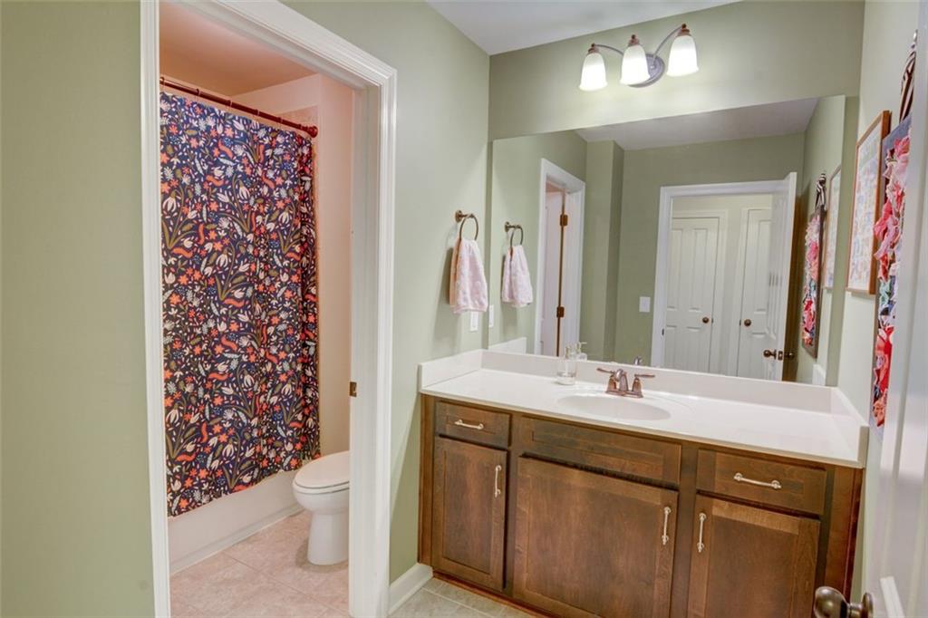 7680 GLISTEN Avenue, Atlanta, Georgia 30328, 4 Bedrooms Bedrooms, ,3 BathroomsBathrooms,Residential,Sold,7680 GLISTEN Avenue,7319328
