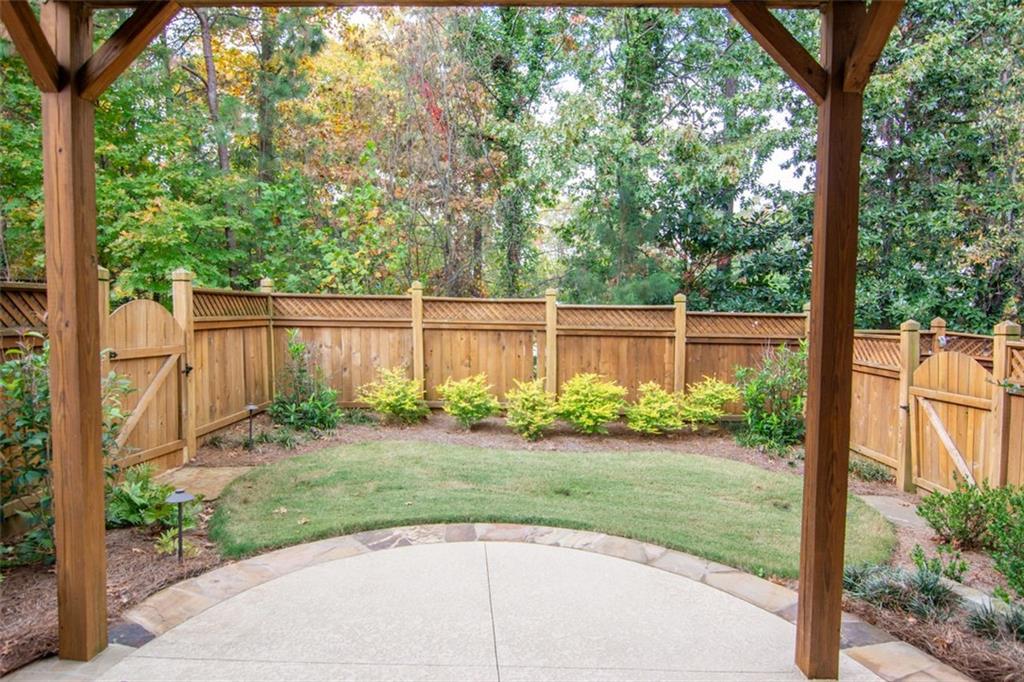7680 GLISTEN Avenue, Atlanta, Georgia 30328, 4 Bedrooms Bedrooms, ,3 BathroomsBathrooms,Residential,Sold,7680 GLISTEN Avenue,7319328