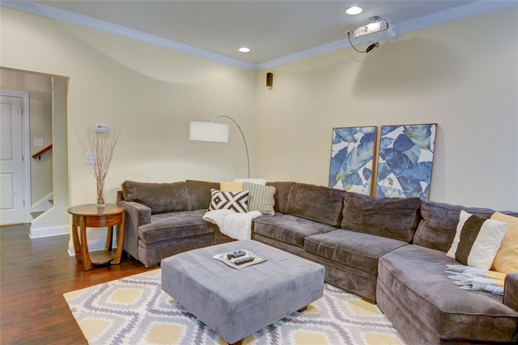 7680 GLISTEN Avenue, Atlanta, Georgia 30328, 4 Bedrooms Bedrooms, ,3 BathroomsBathrooms,Residential,Sold,7680 GLISTEN Avenue,7319328