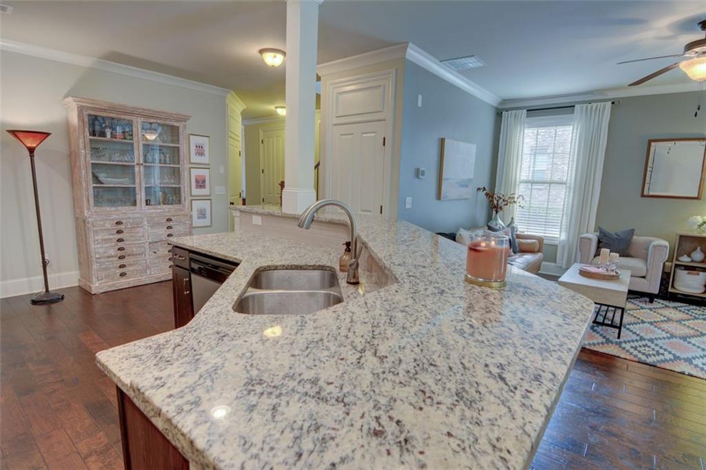 7680 GLISTEN Avenue, Atlanta, Georgia 30328, 4 Bedrooms Bedrooms, ,3 BathroomsBathrooms,Residential,Sold,7680 GLISTEN Avenue,7319328
