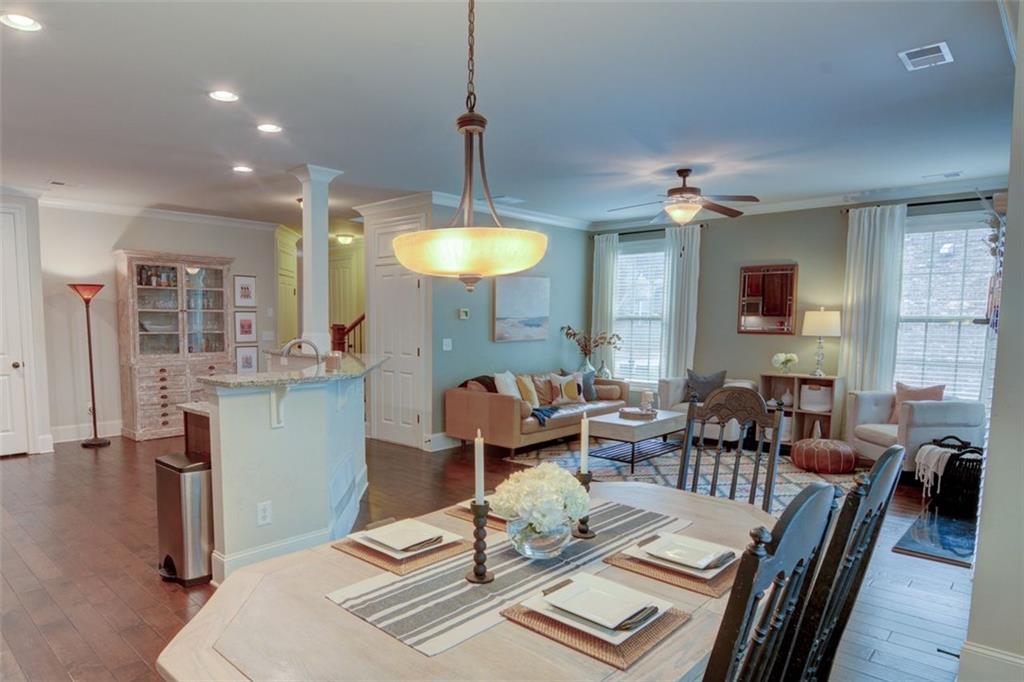 7680 GLISTEN Avenue, Atlanta, Georgia 30328, 4 Bedrooms Bedrooms, ,3 BathroomsBathrooms,Residential,Sold,7680 GLISTEN Avenue,7319328