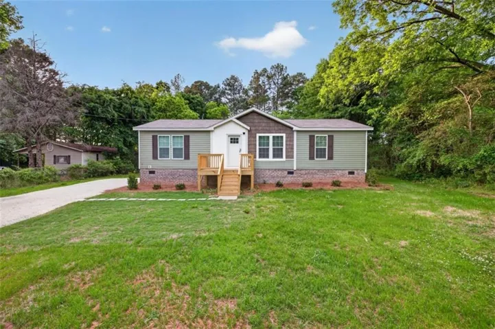 741 Thompson Lane, Loganville, Georgia 30052