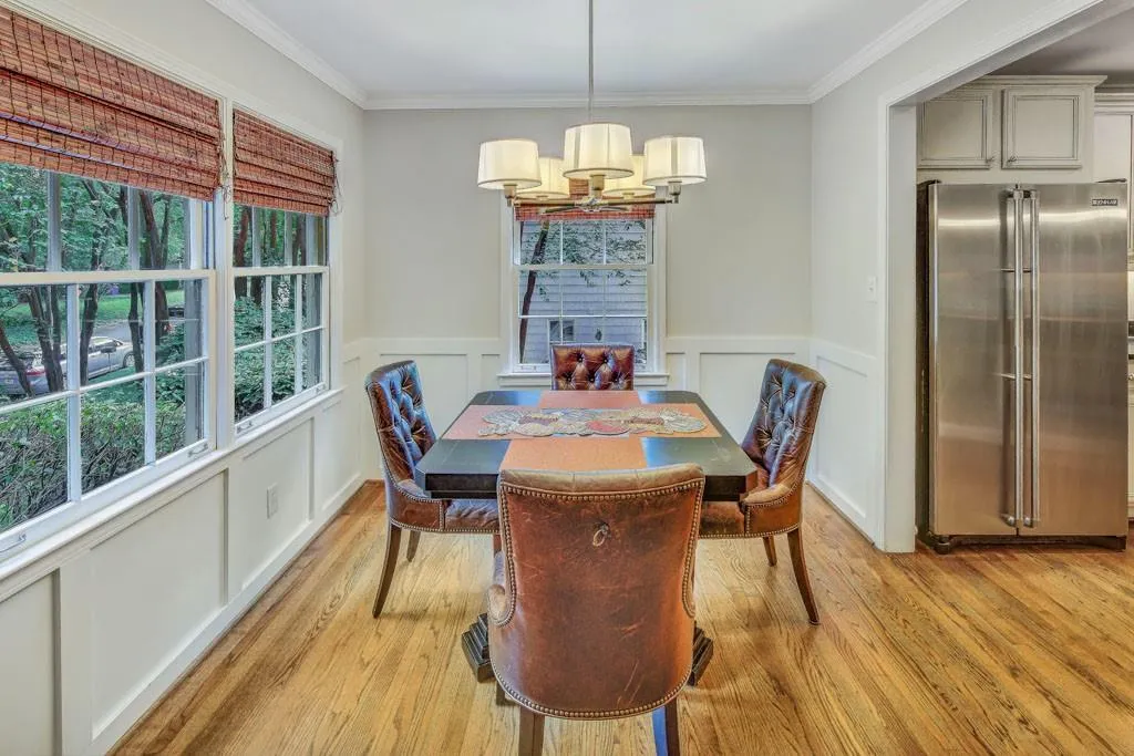 2520 Parkdale Place Ne, Atlanta, Georgia 30305, 4 Bedrooms Bedrooms, ,3 BathroomsBathrooms,Residential,For Sale,2520 Parkdale Place Ne,7658243