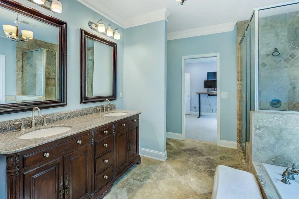 2520 Parkdale Place Ne, Atlanta, Georgia 30305, 4 Bedrooms Bedrooms, ,3 BathroomsBathrooms,Residential,For Sale,2520 Parkdale Place Ne,7658243