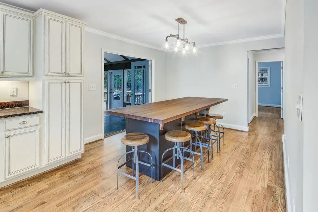 2520 Parkdale Place Ne, Atlanta, Georgia 30305, 4 Bedrooms Bedrooms, ,3 BathroomsBathrooms,Residential,For Sale,2520 Parkdale Place Ne,7658243