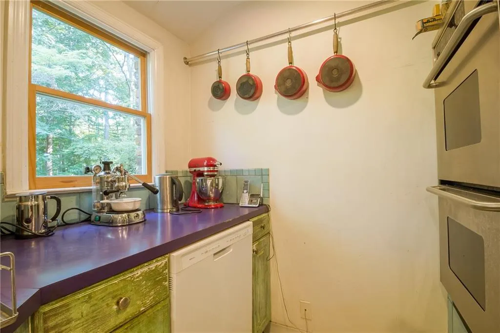 470 Franklin Road, Atlanta, Georgia 30342, 3 Bedrooms Bedrooms, ,3 BathroomsBathrooms,Residential,Sold,470 Franklin Road,5753076