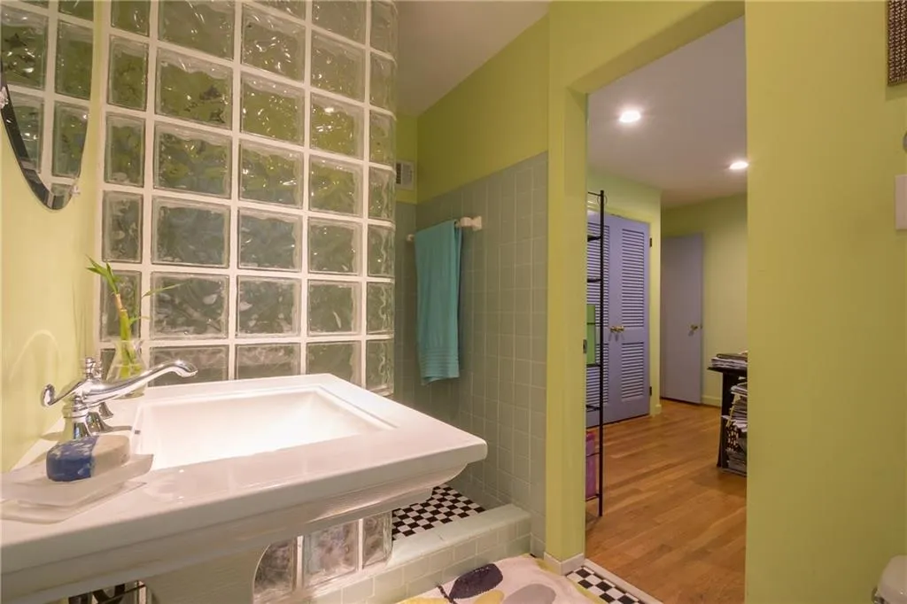 470 Franklin Road, Atlanta, Georgia 30342, 3 Bedrooms Bedrooms, ,3 BathroomsBathrooms,Residential,Sold,470 Franklin Road,5753076