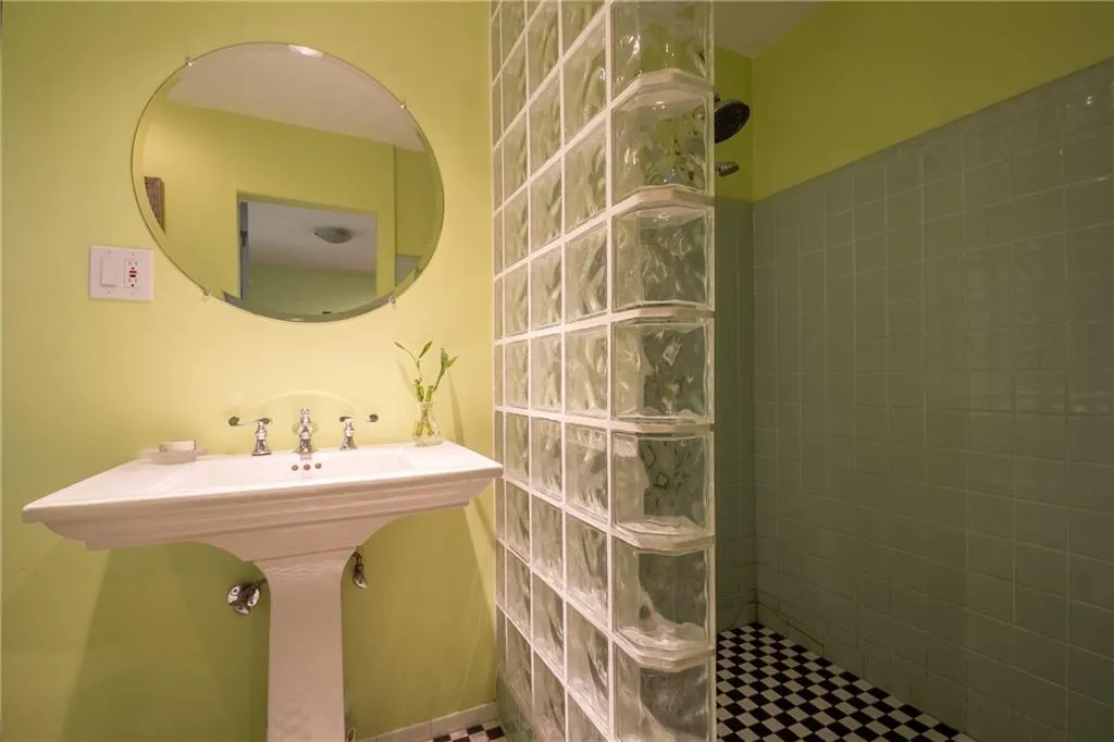 470 Franklin Road, Atlanta, Georgia 30342, 3 Bedrooms Bedrooms, ,3 BathroomsBathrooms,Residential,Sold,470 Franklin Road,5753076