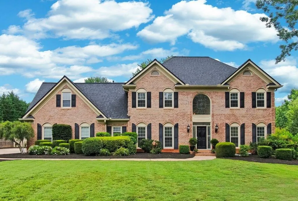 5000 Spruce Bluff Drive, Sandy Springs, Georgia 30350, 4 Bedrooms Bedrooms, ,3 BathroomsBathrooms,Residential,Sold,5000 Spruce Bluff Drive,7062523