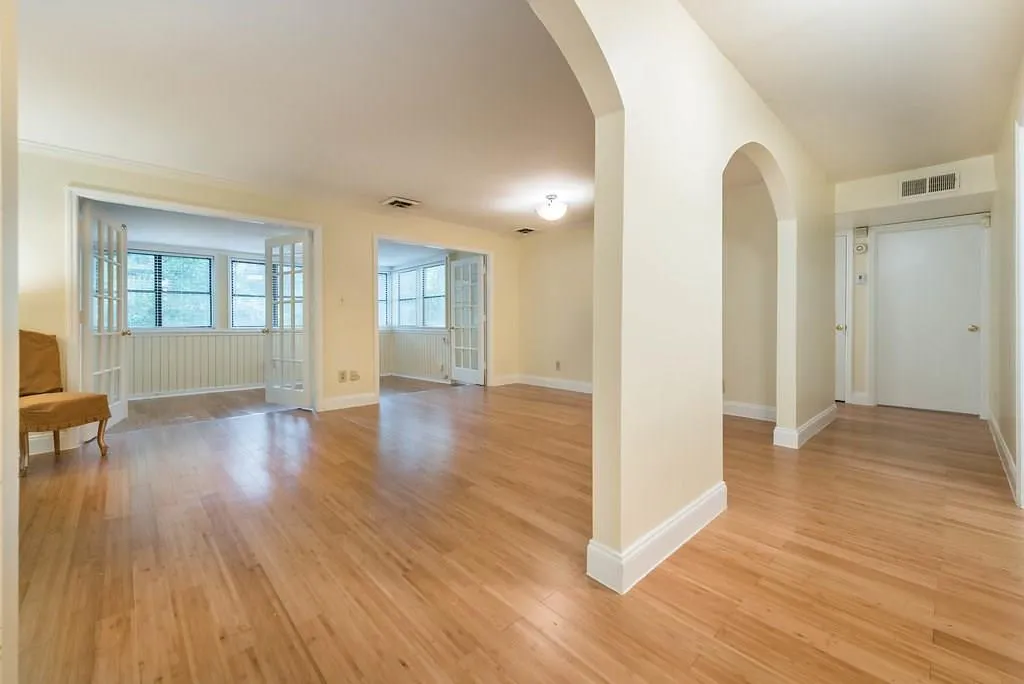 161 Maribeau Square Nw, Atlanta, Georgia 30327, 2 Bedrooms Bedrooms, ,2 BathroomsBathrooms,Residential,Sold,161 Maribeau Square Nw,6076466