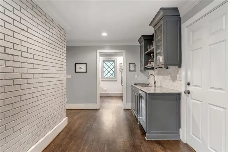 835 Overhill Court, Sandy Springs, Georgia 30328, 6 Bedrooms Bedrooms, ,5 BathroomsBathrooms,Residential,Sold,835 Overhill Court,6941190