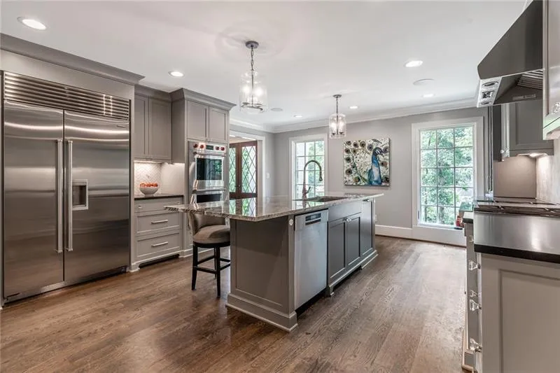 835 Overhill Court, Sandy Springs, Georgia 30328, 6 Bedrooms Bedrooms, ,5 BathroomsBathrooms,Residential,Sold,835 Overhill Court,6941190