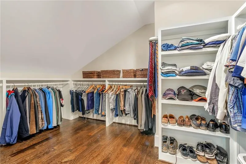 835 Overhill Court, Sandy Springs, Georgia 30328, 6 Bedrooms Bedrooms, ,5 BathroomsBathrooms,Residential,Sold,835 Overhill Court,6941190