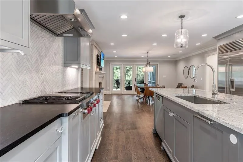 835 Overhill Court, Sandy Springs, Georgia 30328, 6 Bedrooms Bedrooms, ,5 BathroomsBathrooms,Residential,Sold,835 Overhill Court,6941190