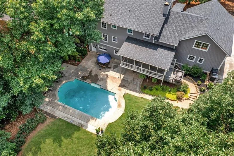 835 Overhill Court, Sandy Springs, Georgia 30328, 6 Bedrooms Bedrooms, ,5 BathroomsBathrooms,Residential,Sold,835 Overhill Court,6941190