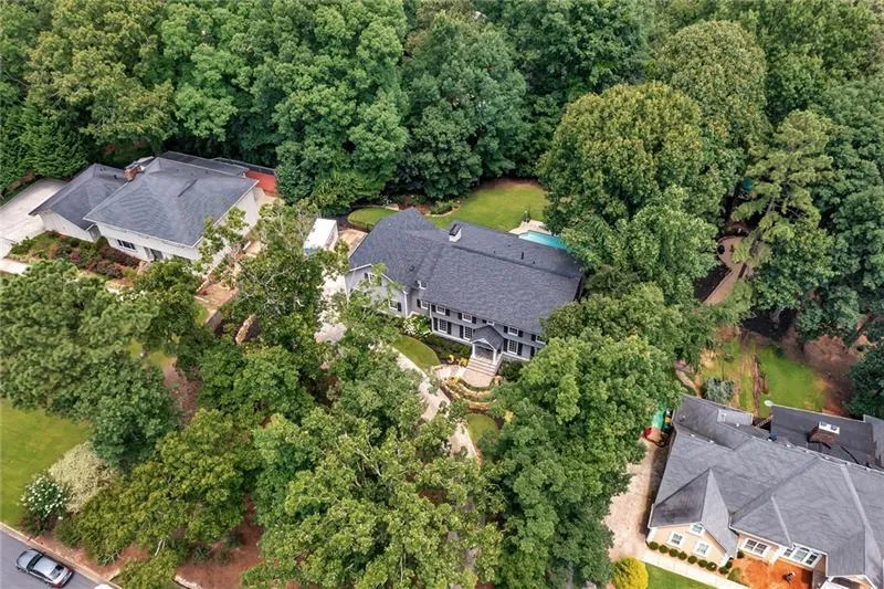 835 Overhill Court, Sandy Springs, Georgia 30328, 6 Bedrooms Bedrooms, ,5 BathroomsBathrooms,Residential,Sold,835 Overhill Court,6941190