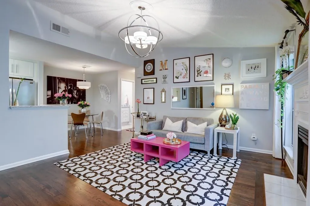 535 Granville Court Ne, Sandy Springs, Georgia 30328, 2 Bedrooms Bedrooms, ,2 BathroomsBathrooms,Residential,Sold,535 Granville Court Ne,6548620