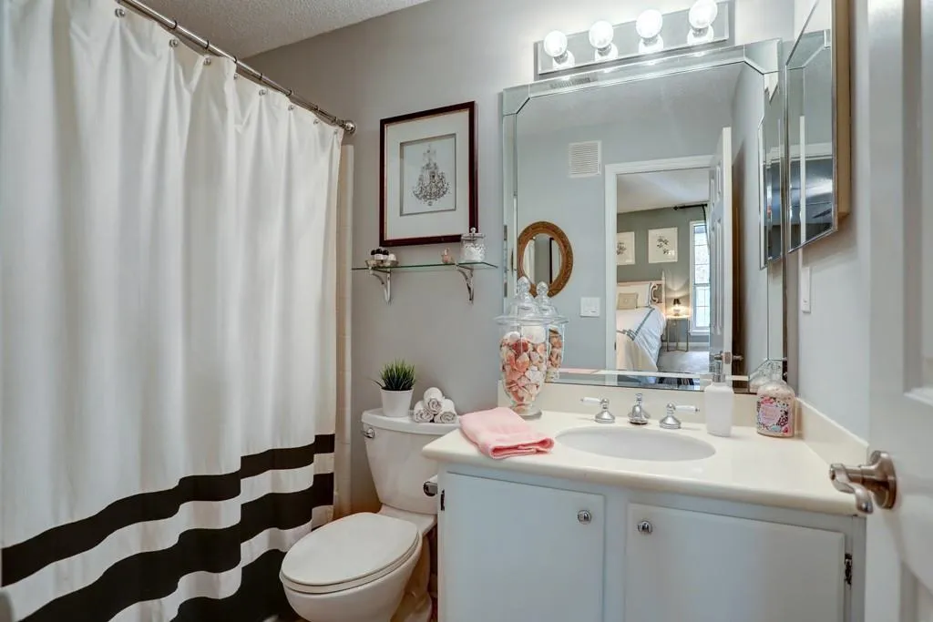 535 Granville Court Ne, Sandy Springs, Georgia 30328, 2 Bedrooms Bedrooms, ,2 BathroomsBathrooms,Residential,Sold,535 Granville Court Ne,6548620