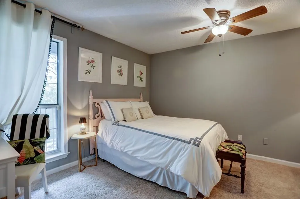 535 Granville Court Ne, Sandy Springs, Georgia 30328, 2 Bedrooms Bedrooms, ,2 BathroomsBathrooms,Residential,Sold,535 Granville Court Ne,6548620