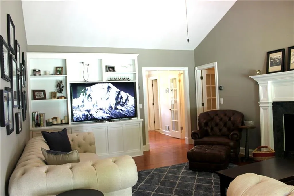 7620 Spalding Lane, Sandy Springs, Georgia 30350, 4 Bedrooms Bedrooms, ,2 BathroomsBathrooms,Residential,Sold,7620 Spalding Lane,6031687