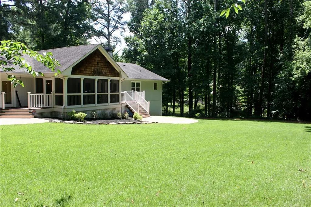 7620 Spalding Lane, Sandy Springs, Georgia 30350, 4 Bedrooms Bedrooms, ,2 BathroomsBathrooms,Residential,Sold,7620 Spalding Lane,6031687