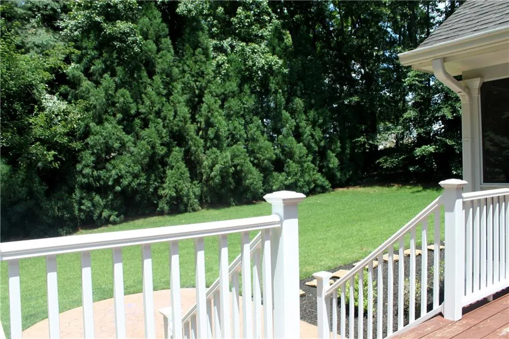 7620 Spalding Lane, Sandy Springs, Georgia 30350, 4 Bedrooms Bedrooms, ,2 BathroomsBathrooms,Residential,Sold,7620 Spalding Lane,6031687